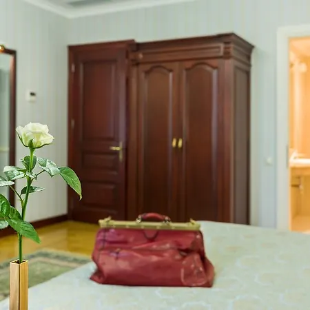 Stanislavskyi Hotel *