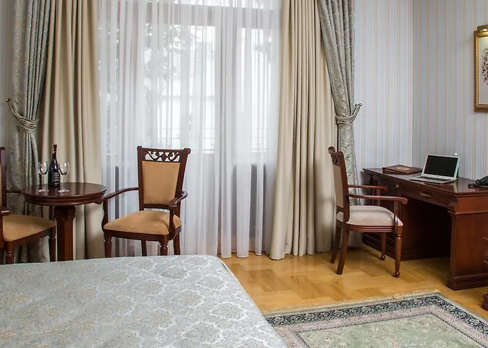 Stanislavskyi Отель Львов